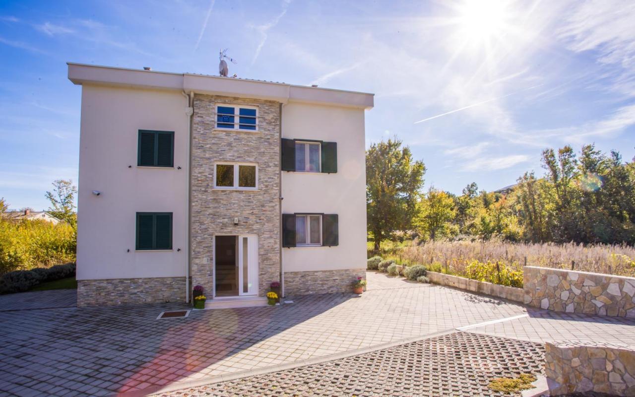 Apartments Lavanda Baška Exterior foto